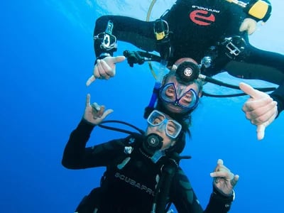 Tauchschule Playa del Carmen: Professionelles Training und top Ausrüstung