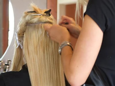 Bonding Extensions: Ihr Weg zu perfektem Haarvolumen und -länge