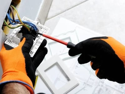 Elektriker Notdienst: Experten rund um die Uhr