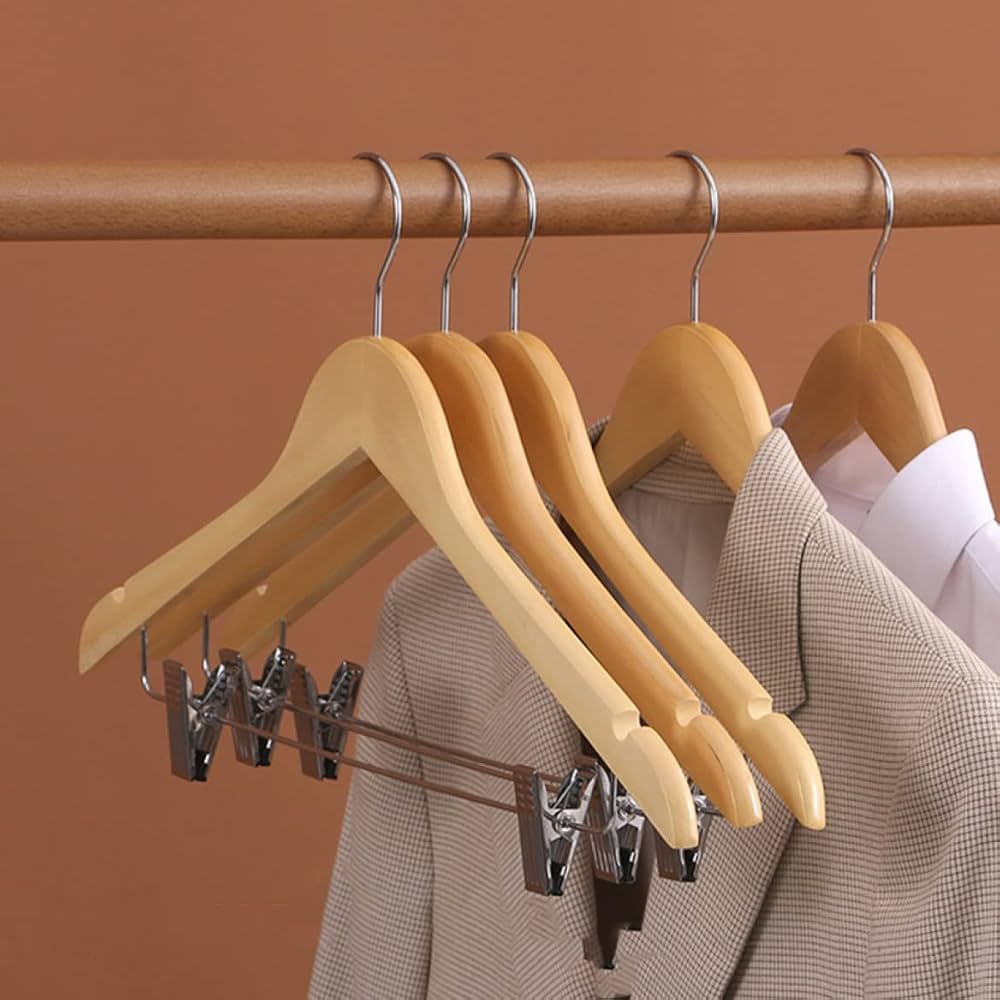 Platzsparende Premium Kleiderbügel für den modernen Kleiderschrank