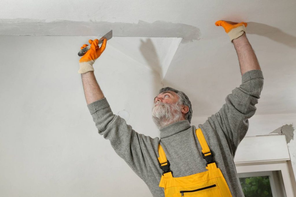 Wenn das Decke verputzen zur Geduldsprobe wird: Die bessere Lösung im Vergleich